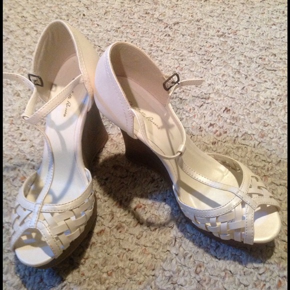 Wedge sandals😃 - Picture 2 of 3