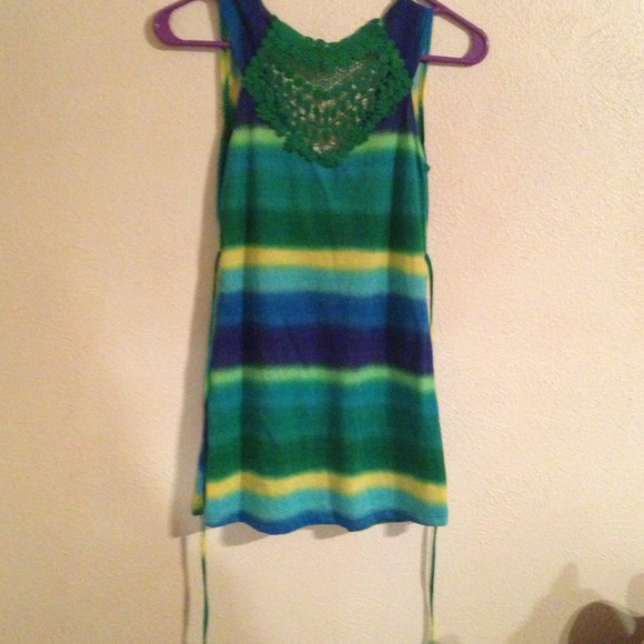 Colorful tank from Rue21 - Picture 2 of 2