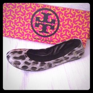 Reserved--Tory Bruch Eddie ballerina flats