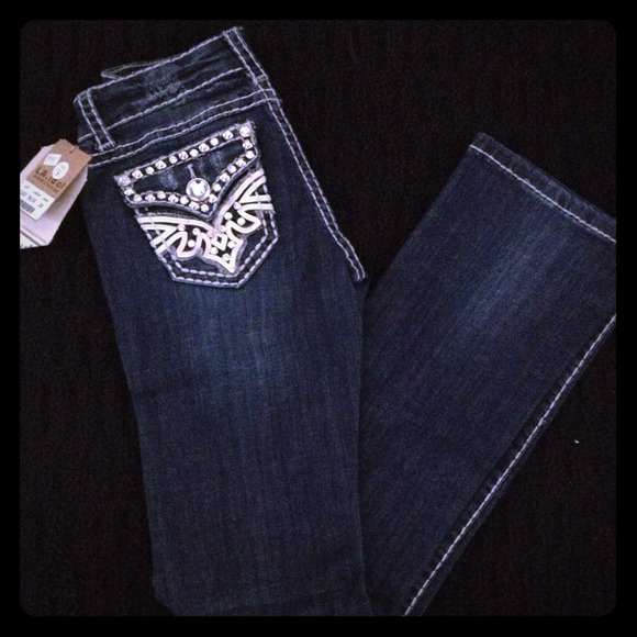**Sold**L.A Idol jeans brand new!