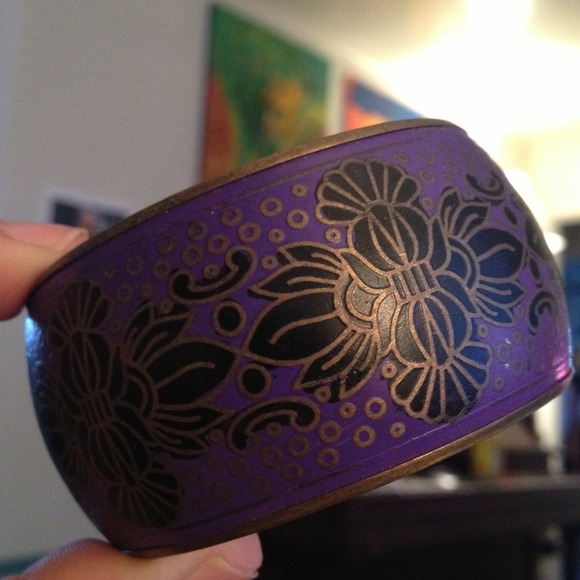 Beautiful Bangle - Picture 2 of 3