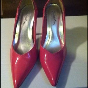 HOT PINK PATENT LEATHER STILLETTOS