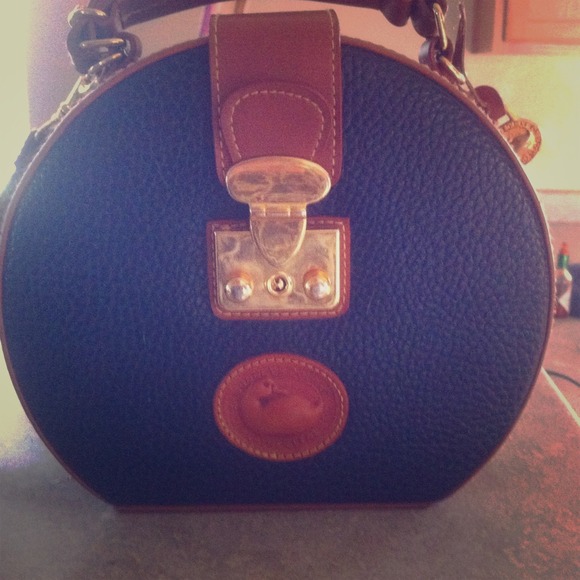Dooney and bourke vintage style purse