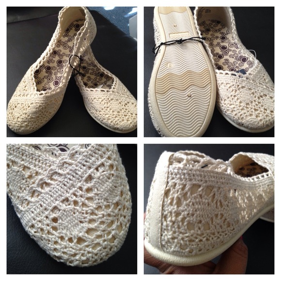 Lace Flats Shoes - ❌Sold on Ebay❌Lace flats