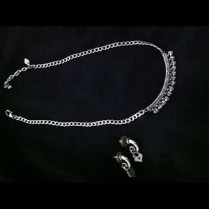 Beautiful silver heart necklace & earrings