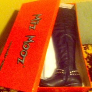 MIZ MOOZ Over the knee black leather boots.