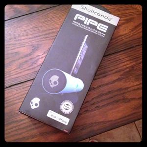 SKULLCANDY pipe portable speaker system