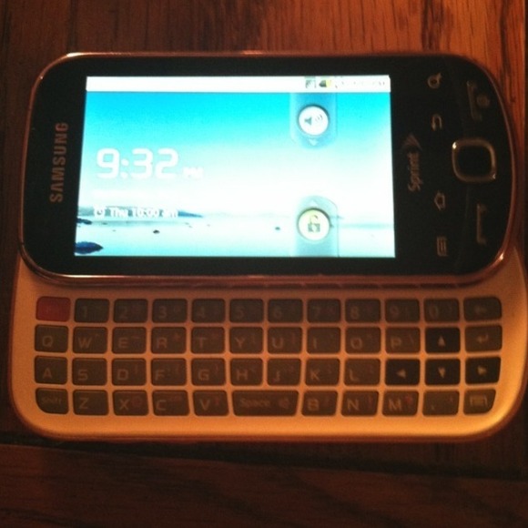 PINK Samsung Intercept Sprint - Picture 2 of 4