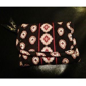 Authentic Vera Bradley Black Wallet Retired