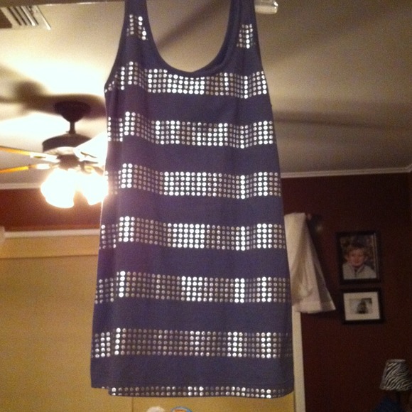 Nollie size small tank