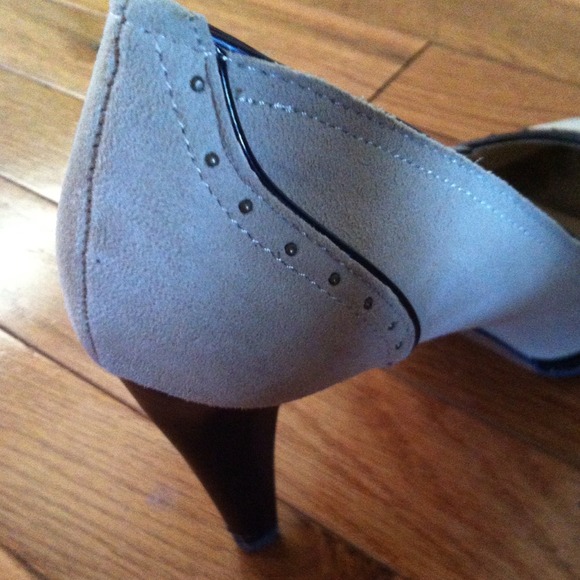 Shoes - Picture 2 of 3