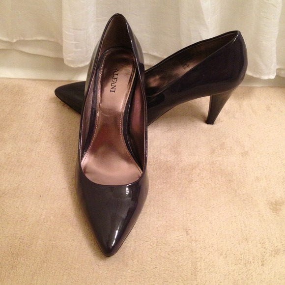 Alfani Deep Purple Pumps