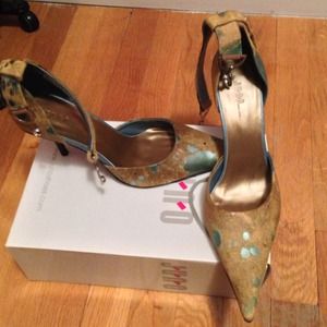 Juno wrap around vera cuccio shoes fits size 10