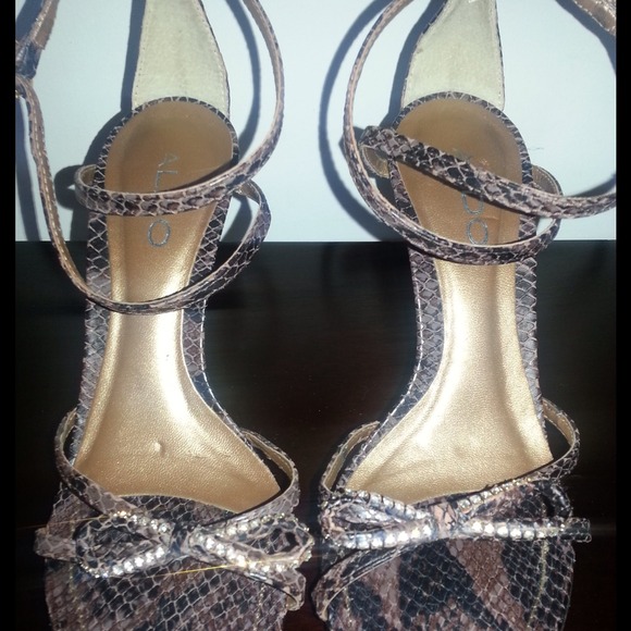 *** SOLD IN BUNDLE *** - Picture 4 of 4