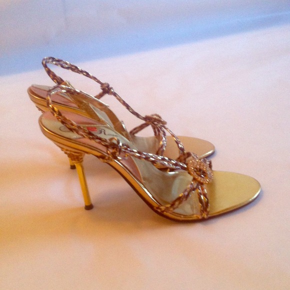 Classy Stilettos - Preloved