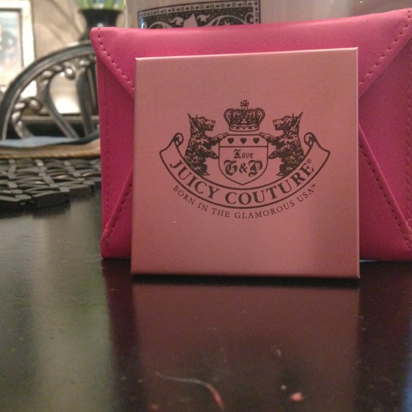 💖Juicy couture compact mirror🐩