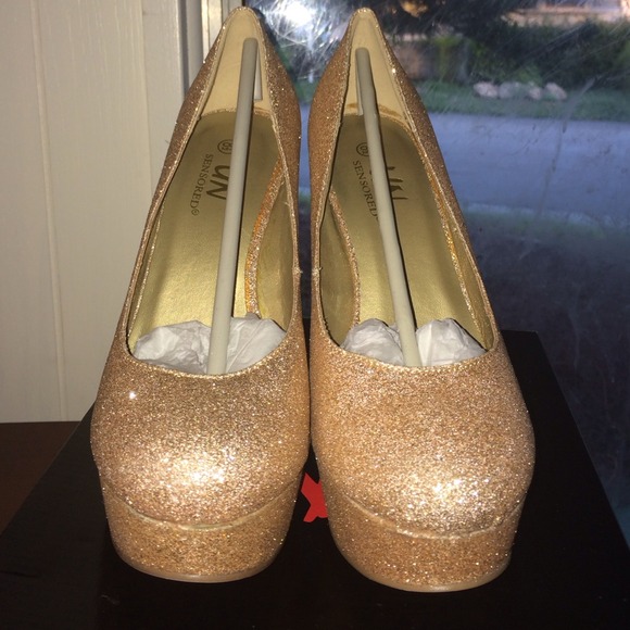 NEW with box gold glitter shoes