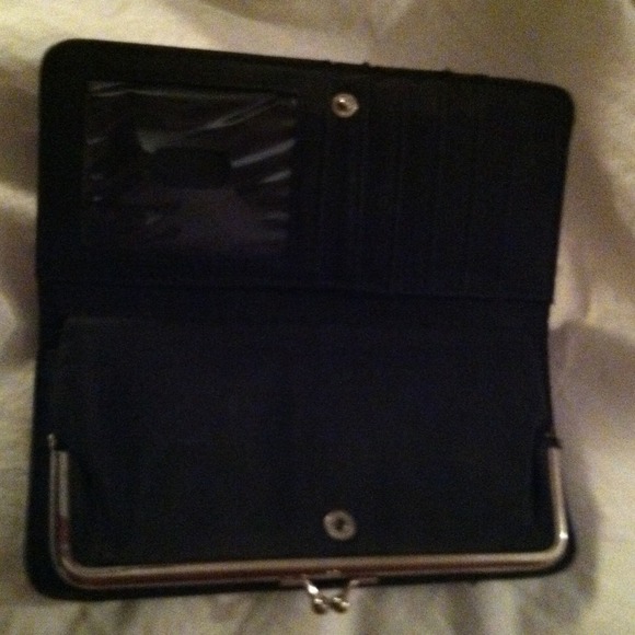 Black Aldo Snakeskin Wallet! - Picture 3 of 4