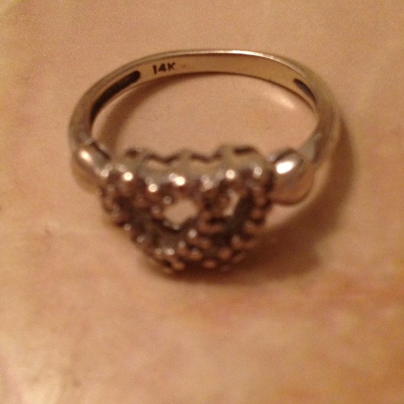 Ring - Picture 2 of 2