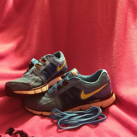 Men's nike dual fusion st2