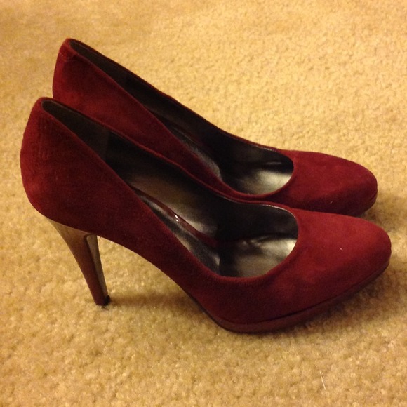 Nine West Rocha Dark Red Suede
