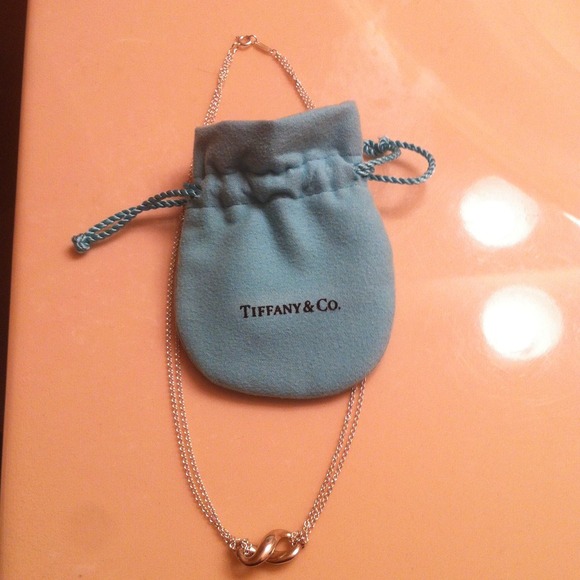 Double link infinity necklace - Picture 2 of 2