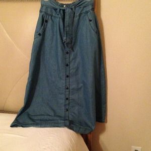 NWOT denim long skirt w/ dk blue buttons