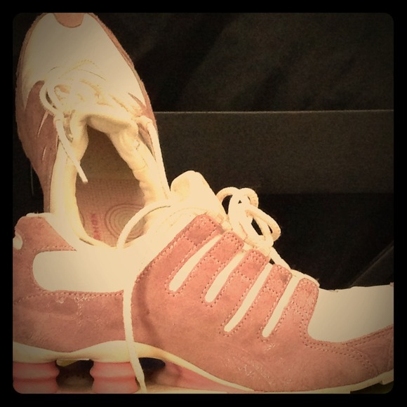 Suede pink Shoxs