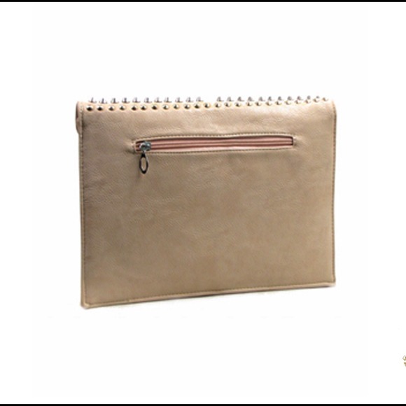 Nude studded clutch - Picture 4 of 4