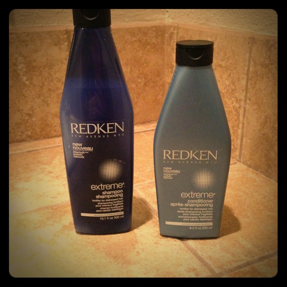 ❌Sold❌Redken extreme shampoo and conditioner