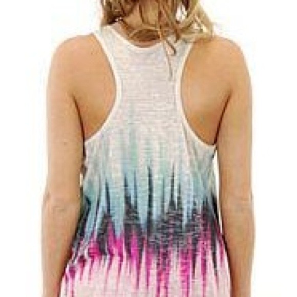 Abstract Tank - Picture 2 of 3