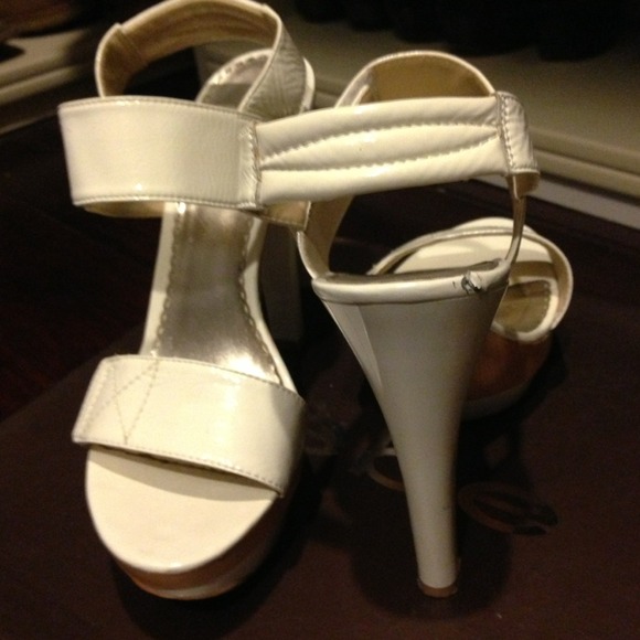 Shoes - Picture 2 of 2