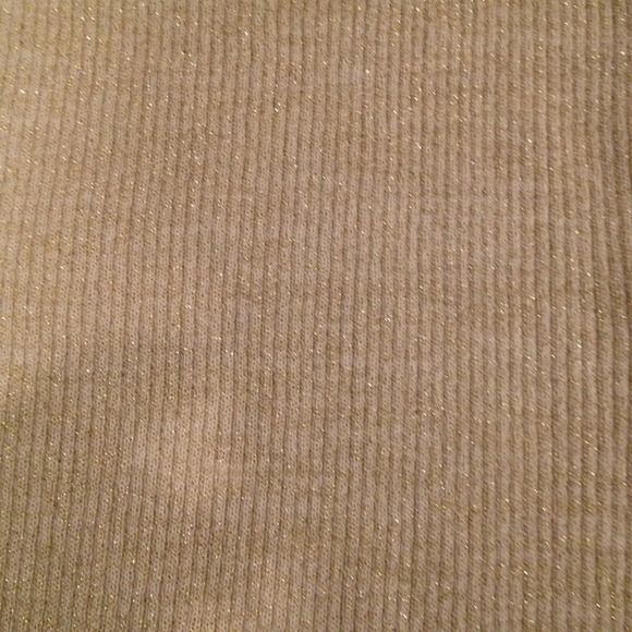 Gorgeous sweater tank top - Picture 2 of 3