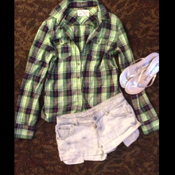 ❌TRADED❌ Green Plaid flannel - Picture 1 of 1