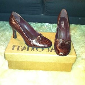 🌟REDUCED!🌟Franco Sarto brown leather croc pumps