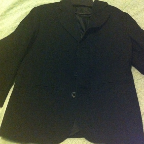 Boys suit size 8