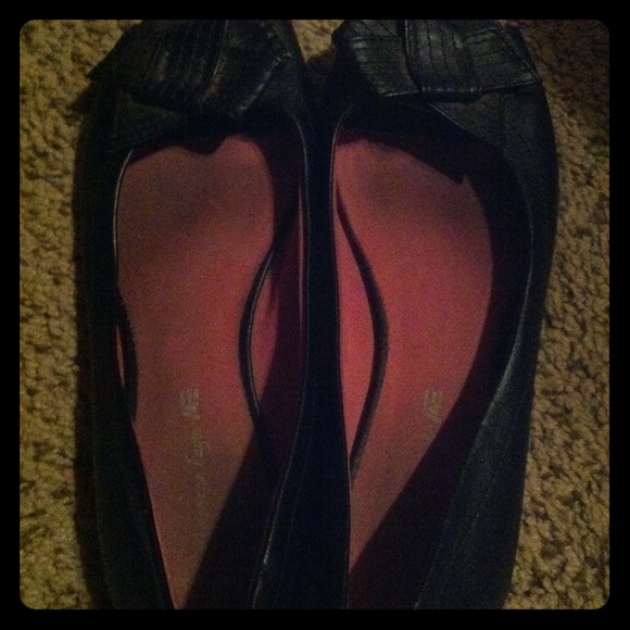 Black flats