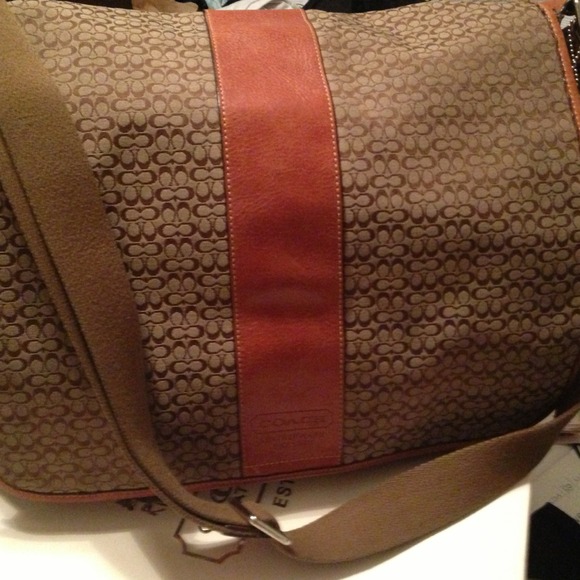 COACH - computer/diaper bag - Picture 2 of 4
