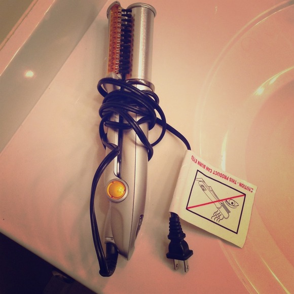 Gently used INstyler