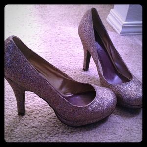 Steve Madden Heels brand new!