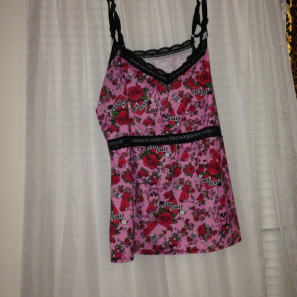 Skull and crossbones with red roses silky tank