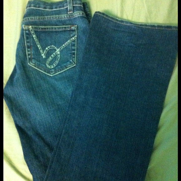 Bebe Jean - Picture 3 of 4