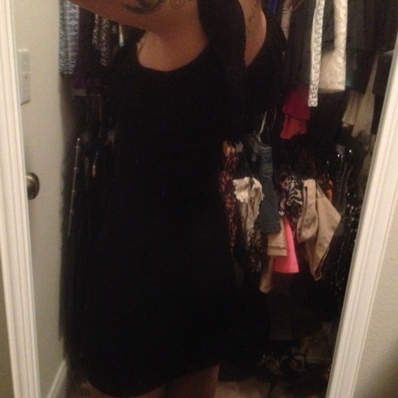Forever 21 Ruffle Bodycon Dress - Picture 3 of 4