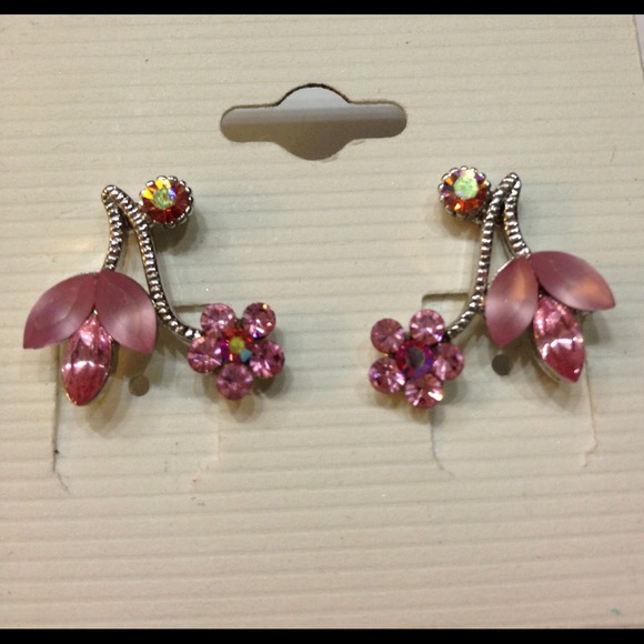 ❗️SALE ❗️Flower & leaf pink rhinestone earrings - Picture 2 of 4