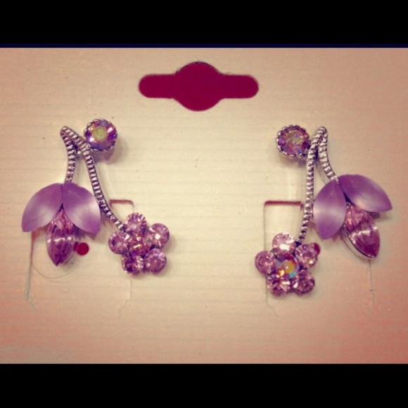 ❗️SALE ❗️Flower & leaf pink rhinestone earrings - Picture 3 of 4