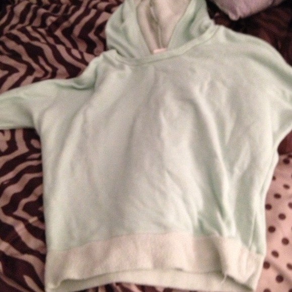 White and with green striped hoodie with pocket