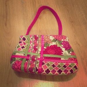 ❌sold❌Vera Bradley "Hello Dahlia" Shoulder Bag