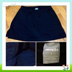 Cute black tennis skort!