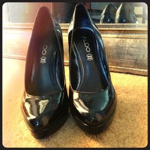 Aldo Size 7 stiletto pumps