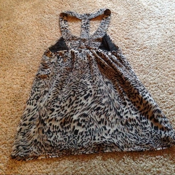 Cute leopard print beaded top - Picture 4 of 4